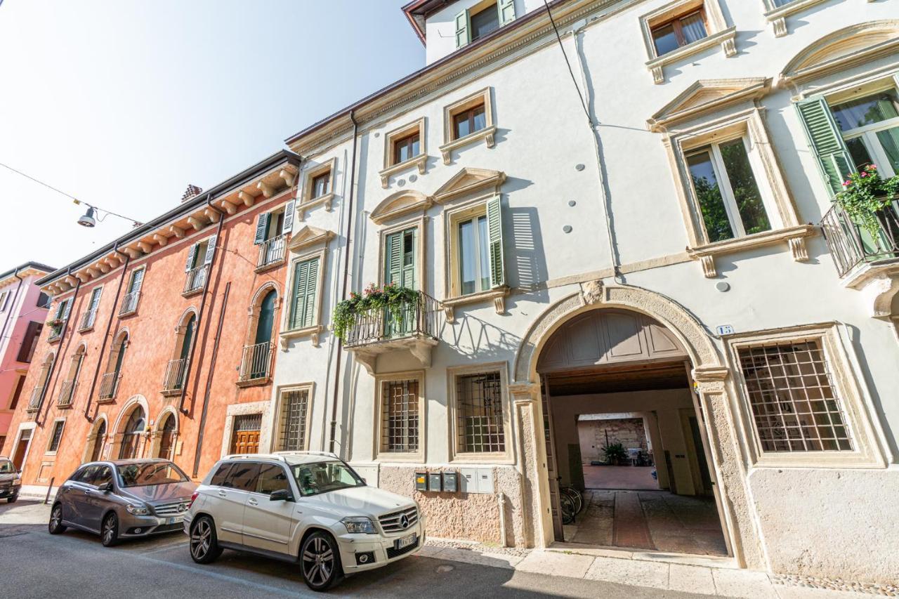 Domus Verona - Residenza Merici Exterior foto